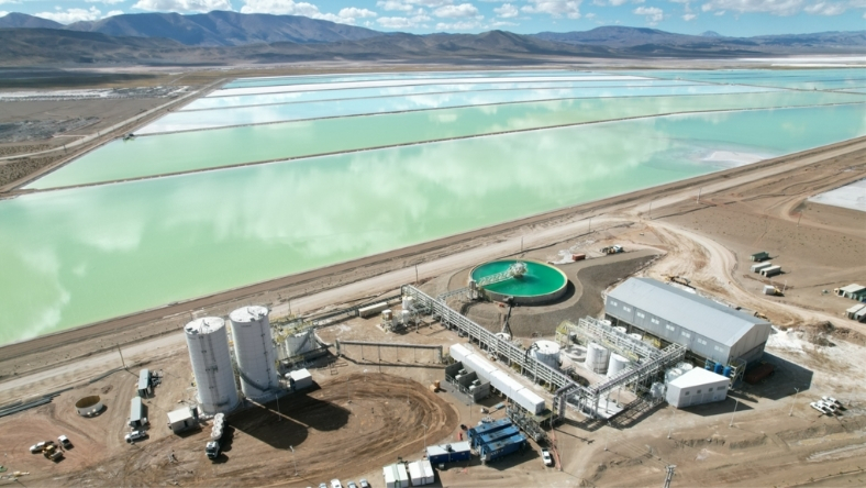 Lithium processing plant beside large brine evaporation ponds